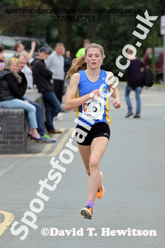 Womens under-17s Northern Road Relays, Warrington. Photo: David T. Hewitson/Sports for All Pics